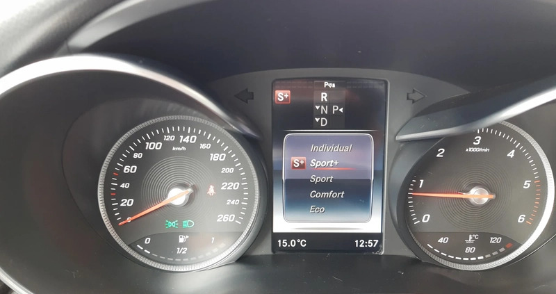 Mercedes-Benz GLC cena 146000 przebieg: 92000, rok produkcji 2017 z Pabianice małe 326